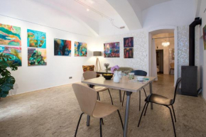 Отель Apartment LAER Hundertwasserhaus  Вена